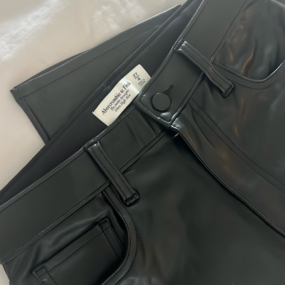 Abercrombie faux leather ankle jeans